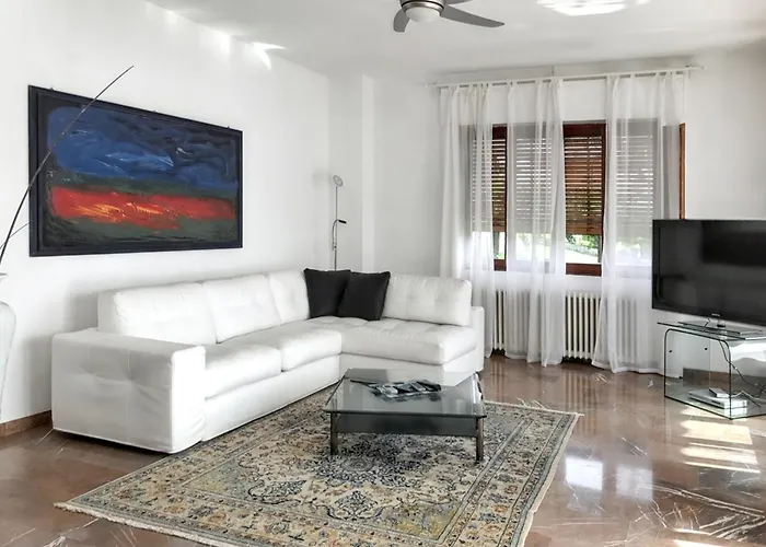 Luxury In With Pool * Ранко